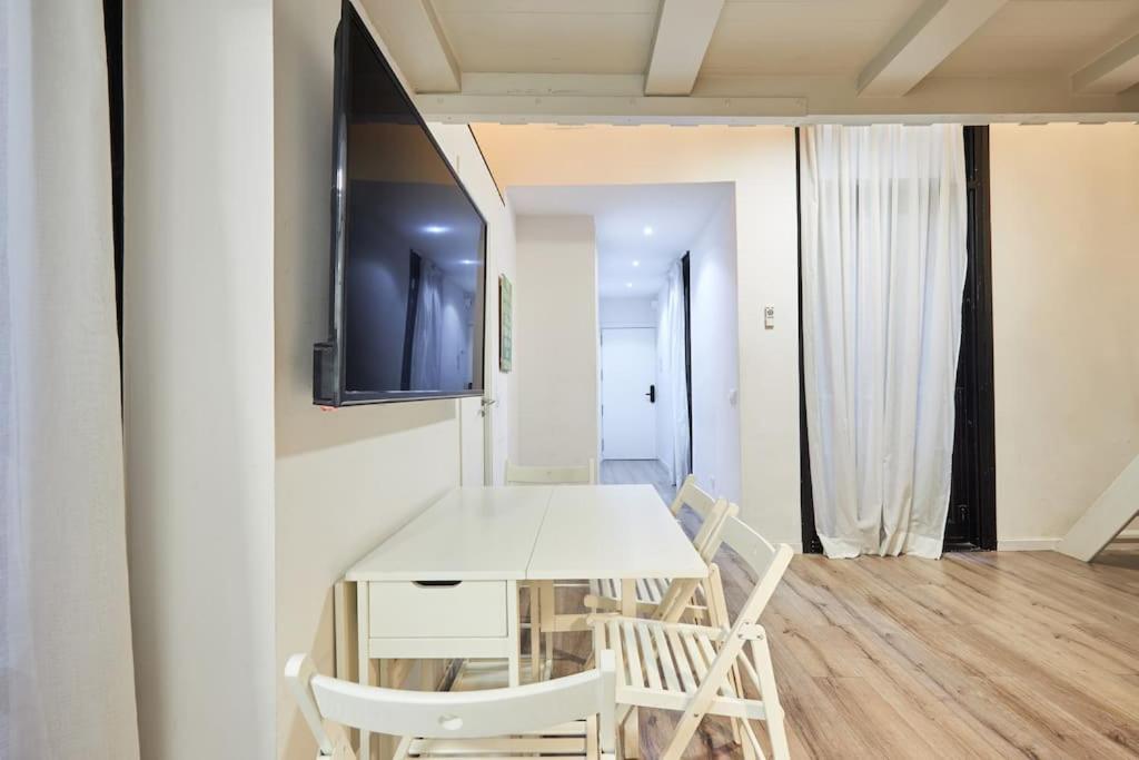 Apartamento Con Encanto En Sol - Madrid #A Eksteriør bilde
